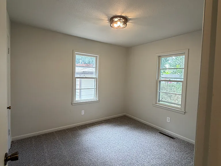 431 N Kokomo Ave — Photo 9