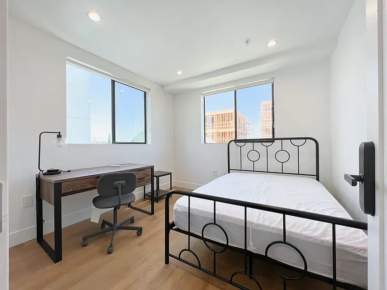 9 3098 1/2 Normandie Ave — Photo 13