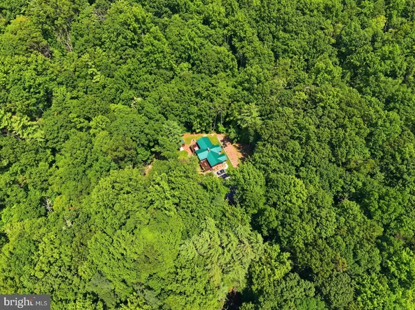 2250 Jewell Hollow Rd, Luray, VA 22835