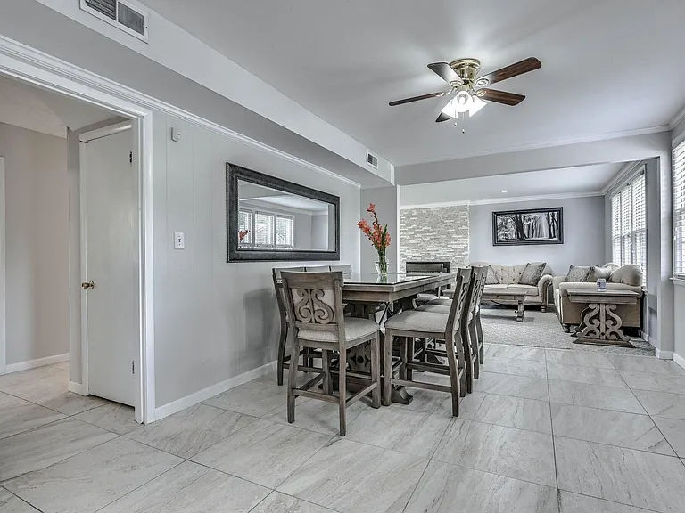 655 Harding Pl — Photo 18