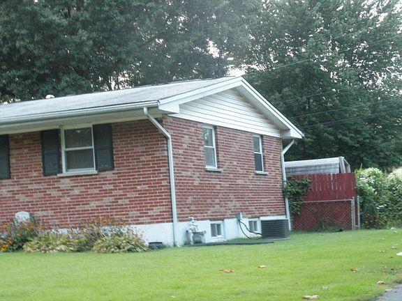 3rd image of 1355 Reale Ave