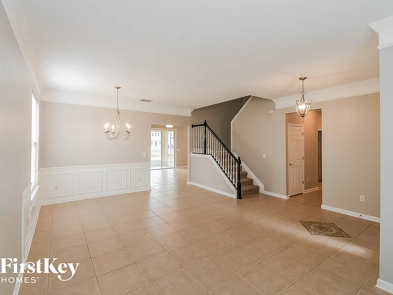 8327 Highgate Dr — Photo 5