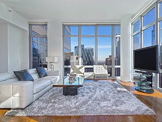 Rented by R New York