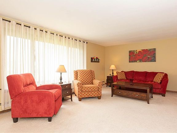 2nd image of 13047 Stanfield Dr
