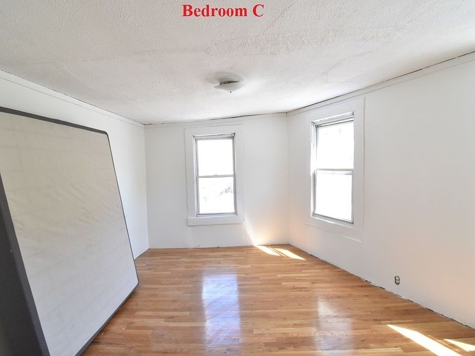 1st image of 327 Henry St #2