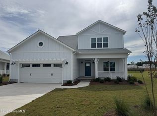 344 Bluebird Ln, Hampstead, NC 28443