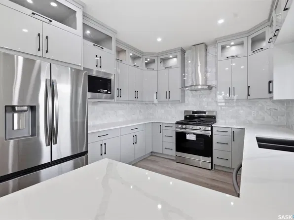 1215 Nightingale Terrace, Saskatoon, SK S7L 7R6