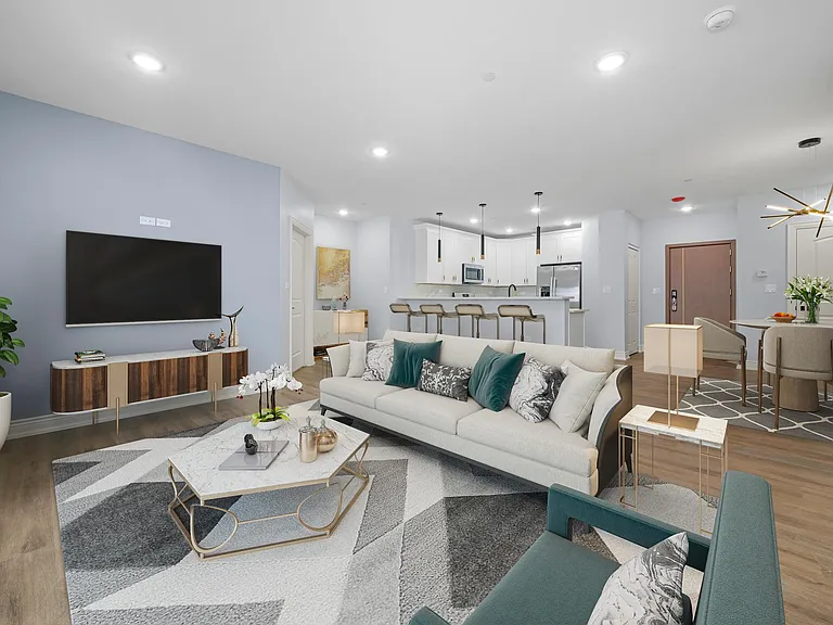 Premier Luxury Apartments — Photo 12