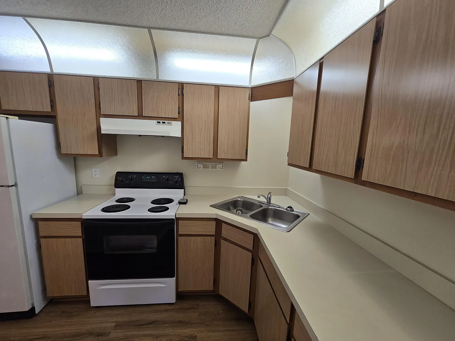 1 bed, 1.5 bath, 660 sqft, $1,475 — Photo 4
