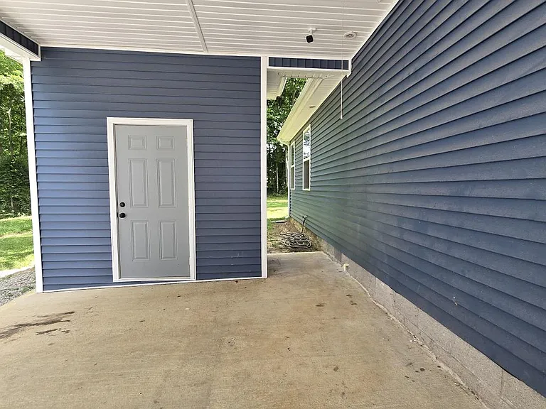324 W Edmonds St — Photo 21