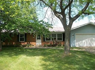707 Royal Crest Dr, Saint Joseph, MI 49085