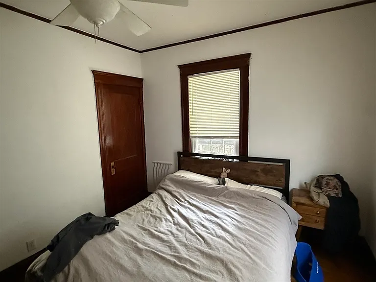 29 Lewis St #1 — Photo 9