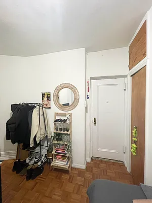 Rented by Jonis Realty | media 2