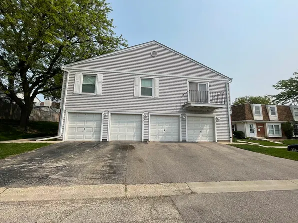 2345 Old Kings Ct, Schaumburg, IL 60194