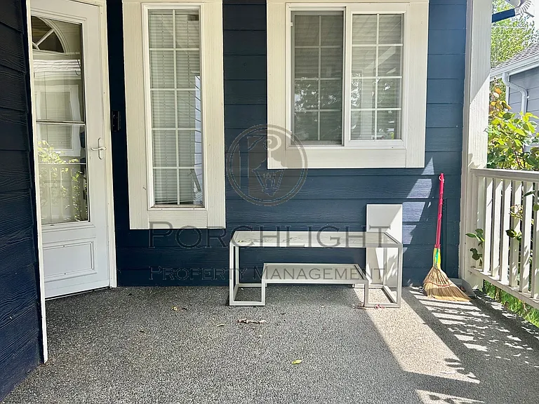 804 E Maberry Dr — Photo 22