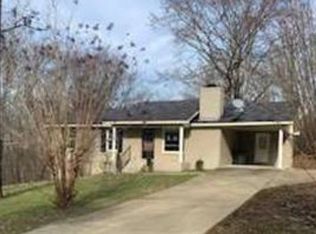 60 Hill Dr, Cherokee, AL 35616