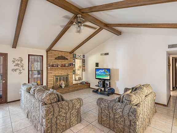 3rd image of 11201 Ivanhoe Dr