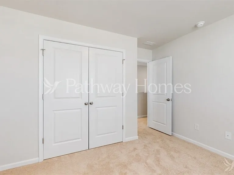 335 Kennerly Center Dr — Photo 12