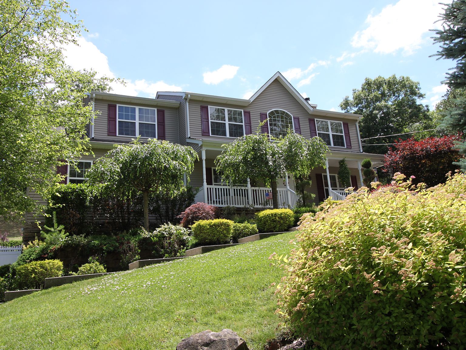 728 Meadow Rd, Smithtown, NY 11787 Zillow