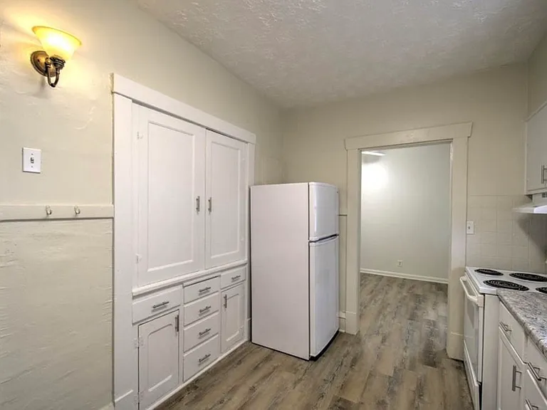 1621 N Monroe St — Photo 5