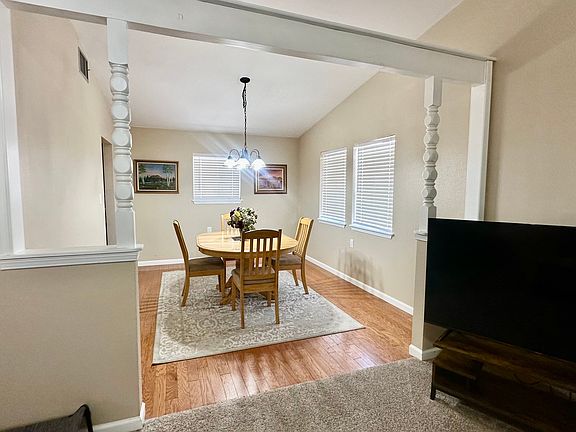 4th image of 704 Palo Verde Dr #10-11