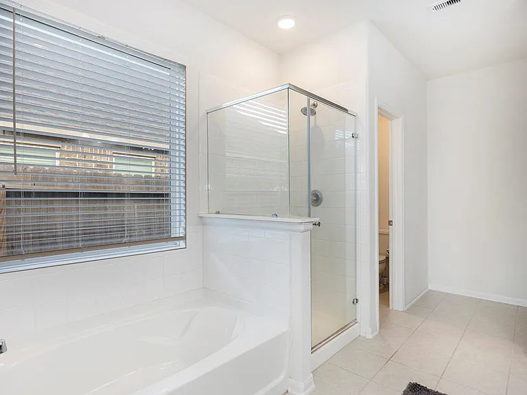 24311 Huntcliff Dr — Photo 21