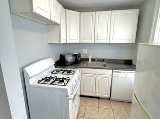 512 Chapel St APT 1R, New Haven, CT 06511