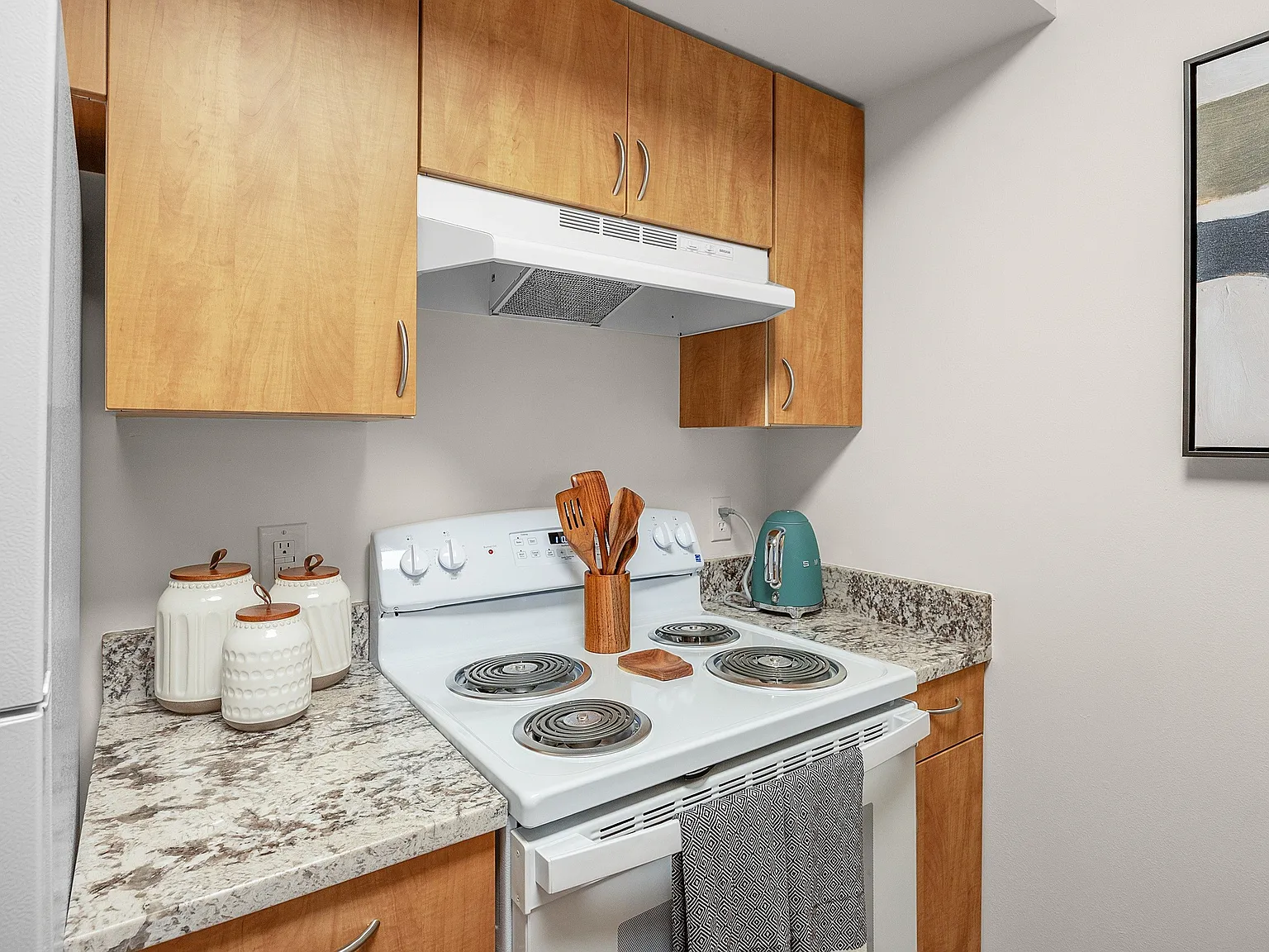 Heron Pond 55+ Apartments — Photo 4