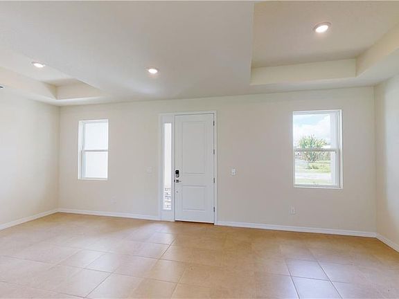3rd image of 3670 Lubec Ave