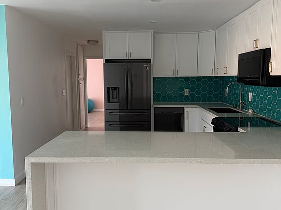 3rd image of 800 Camino Real Unit 201