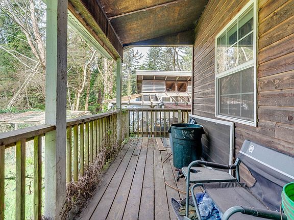 3rd image of 2785 NE Starr Creek Rd