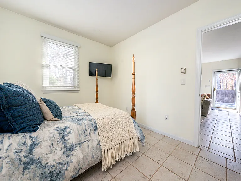 46 Edmar Rd — Photo 16