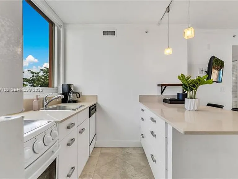 2951 S Bayshore Dr #717 — Photo 7