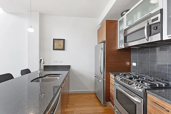 Rented by Compass | media 10