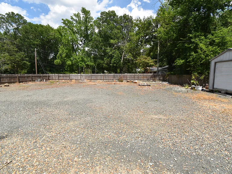 2603 W Carver St — Photo 6