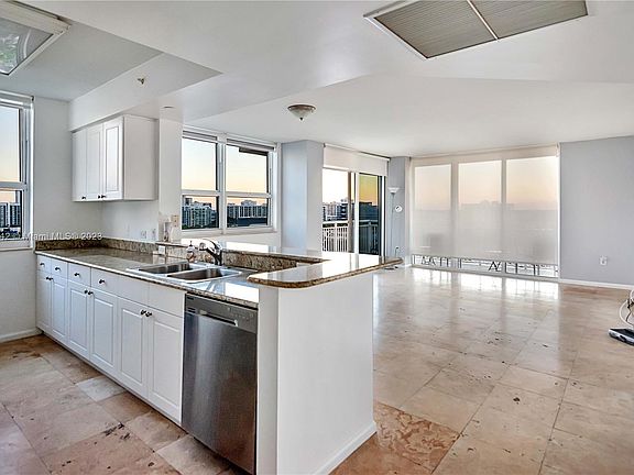4th image of 19501 W Country Club Dr APT 1208