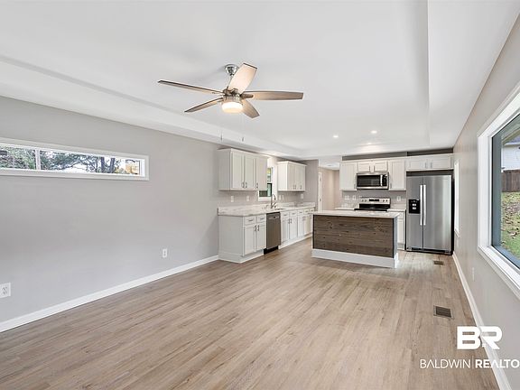 4th image of 31120 Blakeley Way
