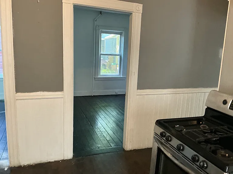 9 Grove St #1 — Photo 3