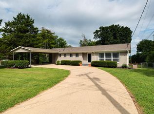 4631 Sunflower Rd, Knoxville, TN 37909
