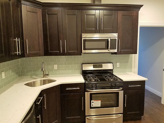 3rd image of 3415 37th Ave APT 2