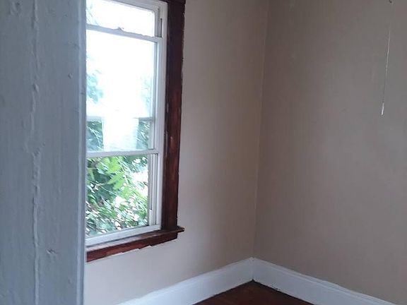 4th image of 1007 N Townsend St #2