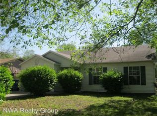 872 NW A St, Bentonville, AR 72712