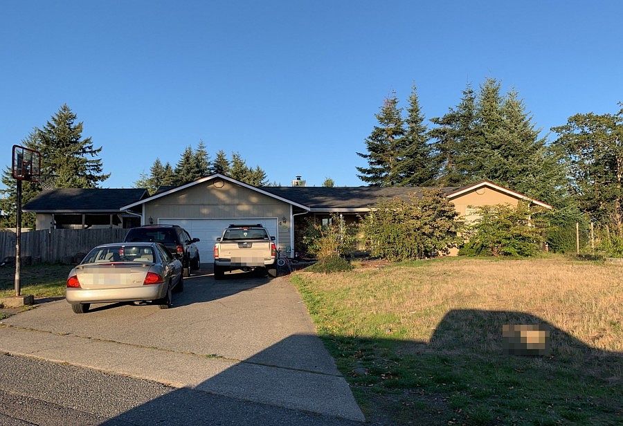 1st image of 401 Volesky Dr SE