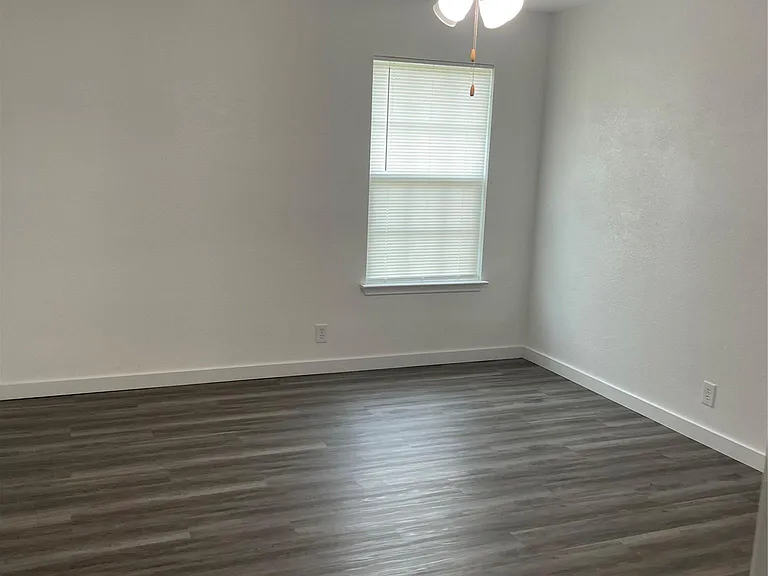 304 Will Ln — Photo 13