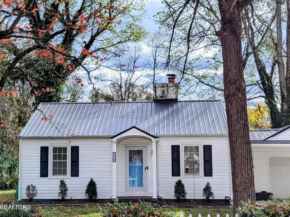 110 Lake View Dr, Knoxville, TN 37920