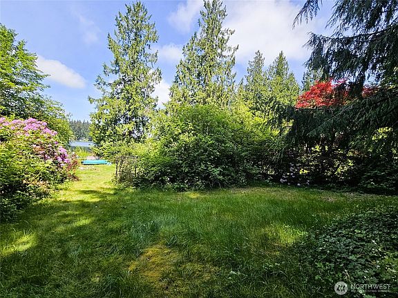 3rd image of 2725 Freestad Road