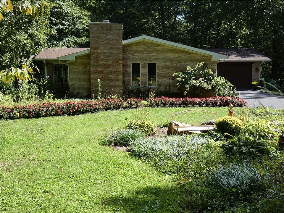 1st image of 1042 N Farmington Dr