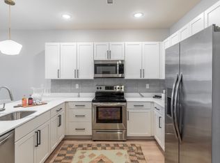 17 Anya Ct #202, Poughkeepsie, NY 12603