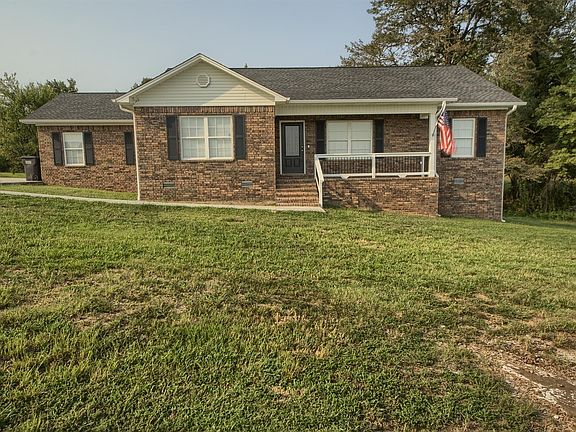 2nd image of 610 Stoneridge Cir