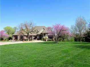 1950 SW Longview Rd, Lees Summit, MO 64081